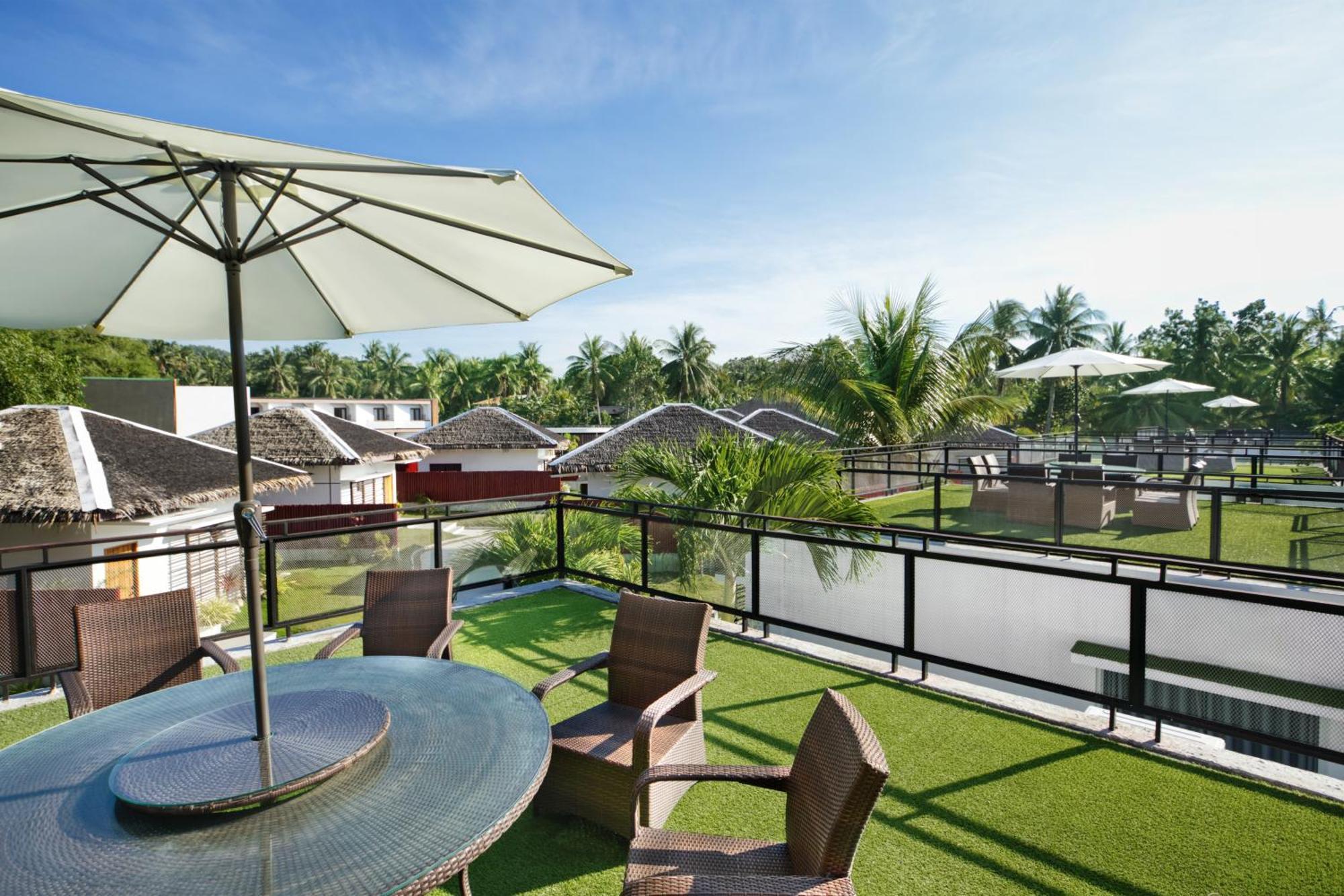Secret Garden Resort & Villas Panglao Island Biking Exterior foto